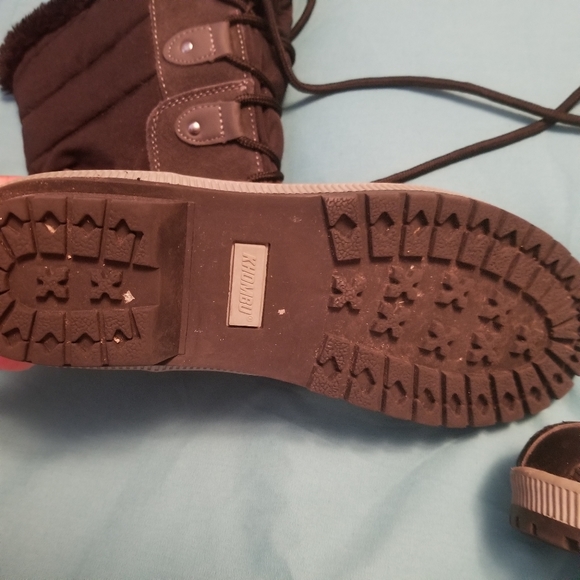 Khombus Ladie's Winterboot - Picture 2 of 7